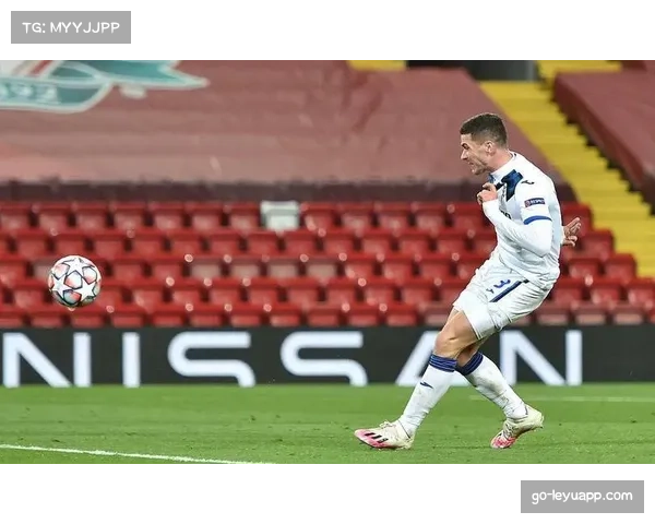 科莫冲击欧战资格 四名球员伤缺但核心中轴线保持相对完整